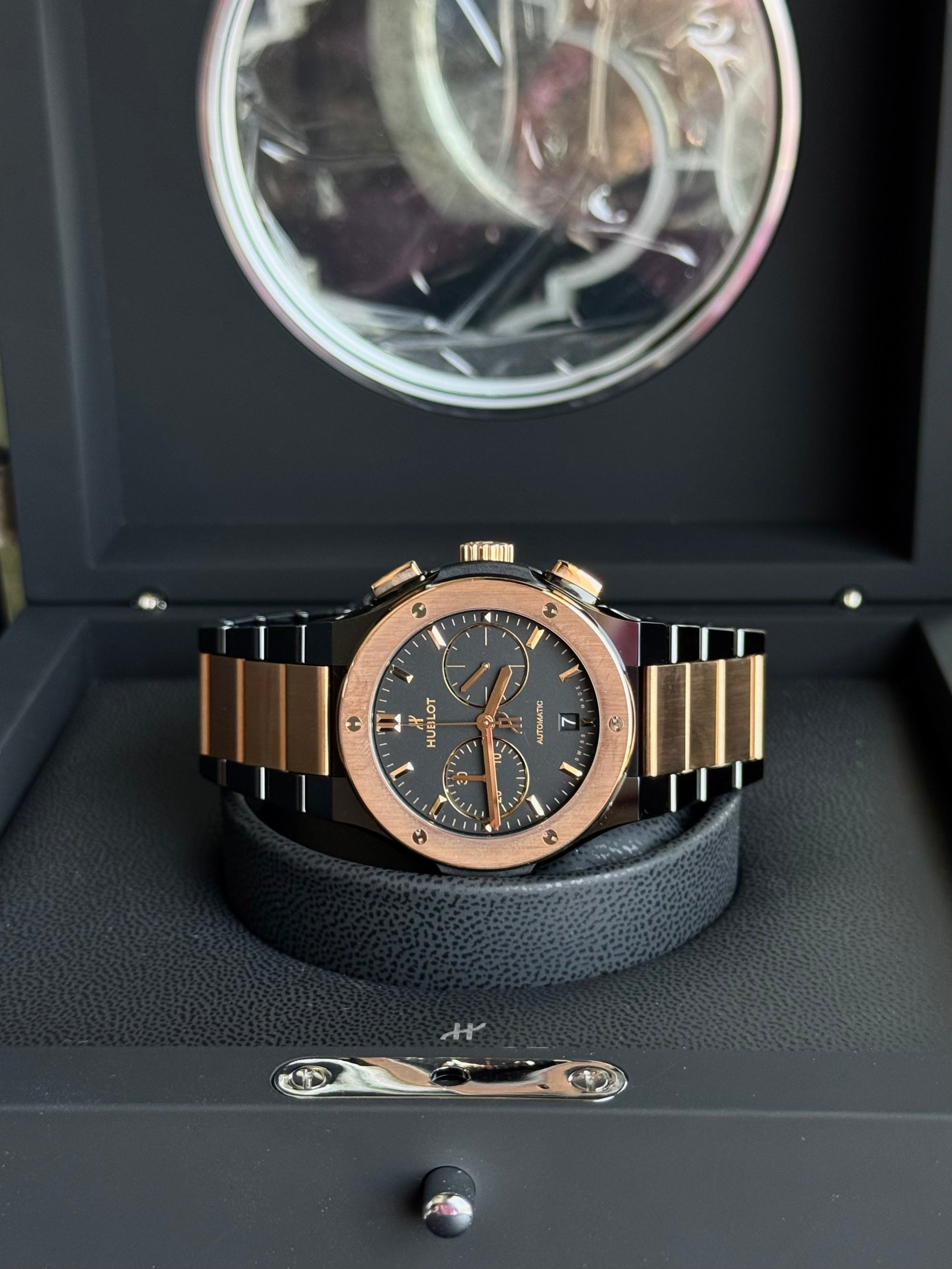 Hublot Classic Fusion Chronograph Black Dial on 18k King Gold/titanium Bracelet 540.CO.1180.CO Complete 2026