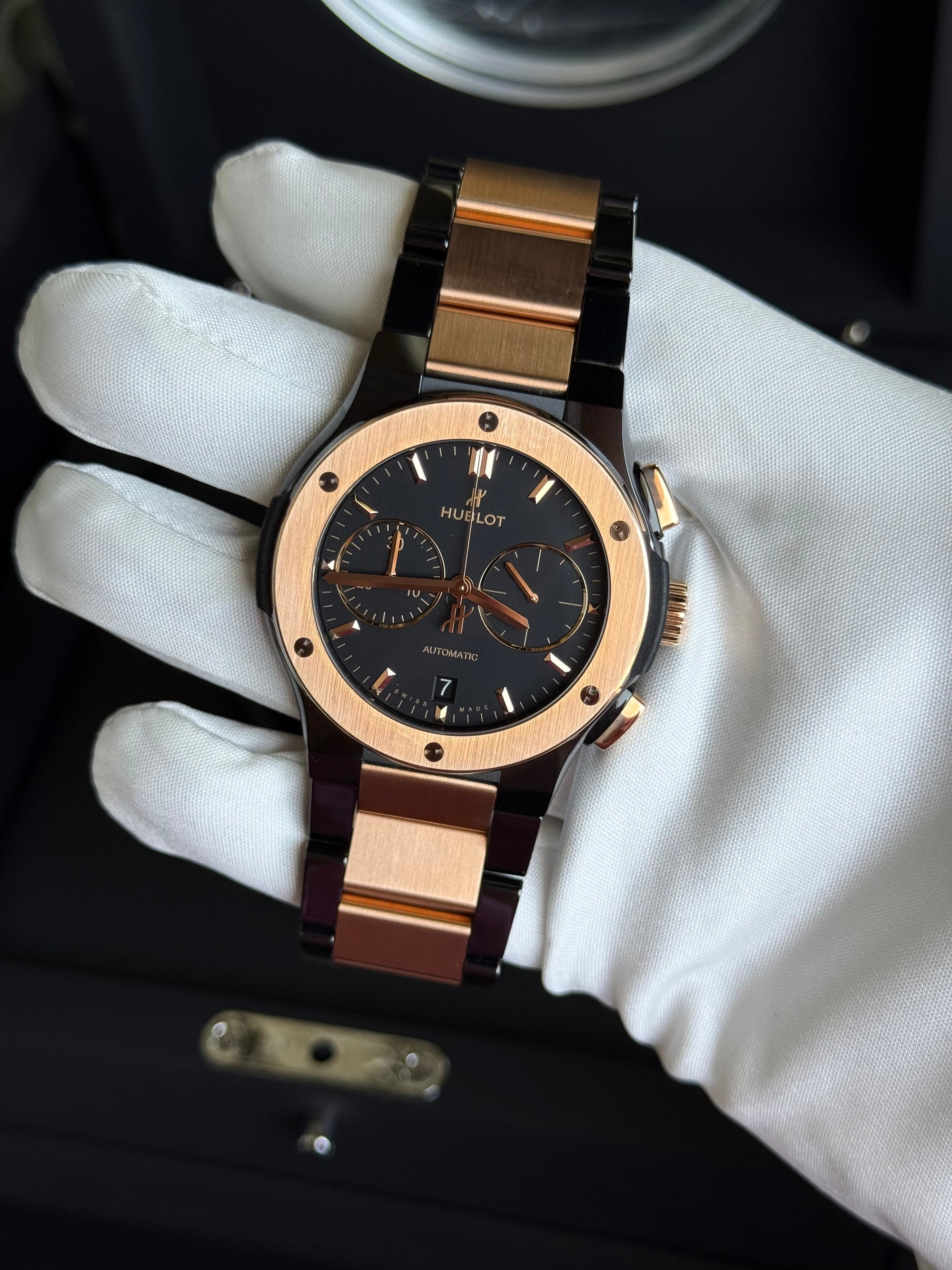 Hublot Classic Fusion Chronograph Black Dial on 18k King Gold/titanium Bracelet 540.CO.1180.CO Complete 2026