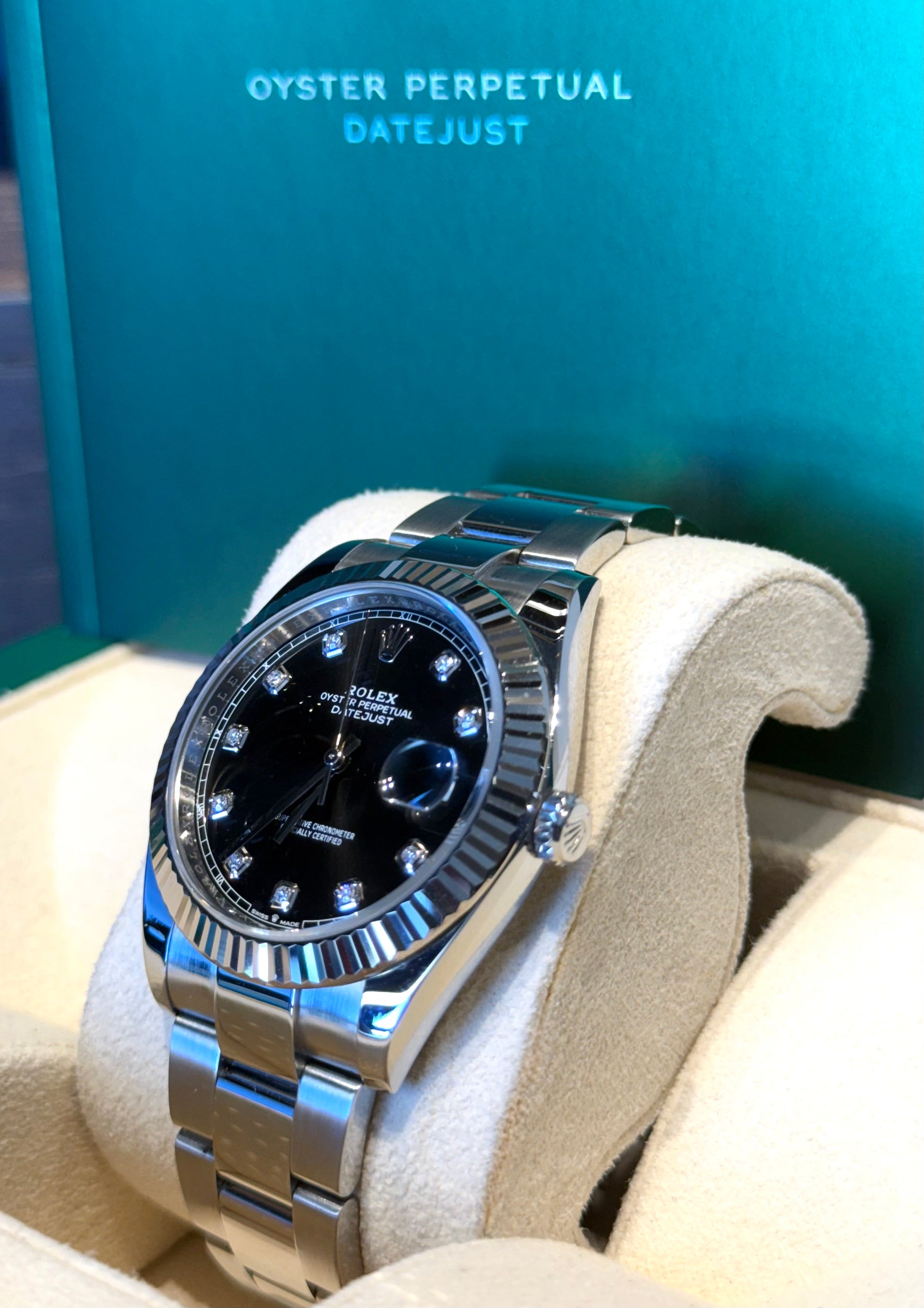 Rolex Datejust 41 Black Diamond Dial on Oyster 126334 Complete 2023