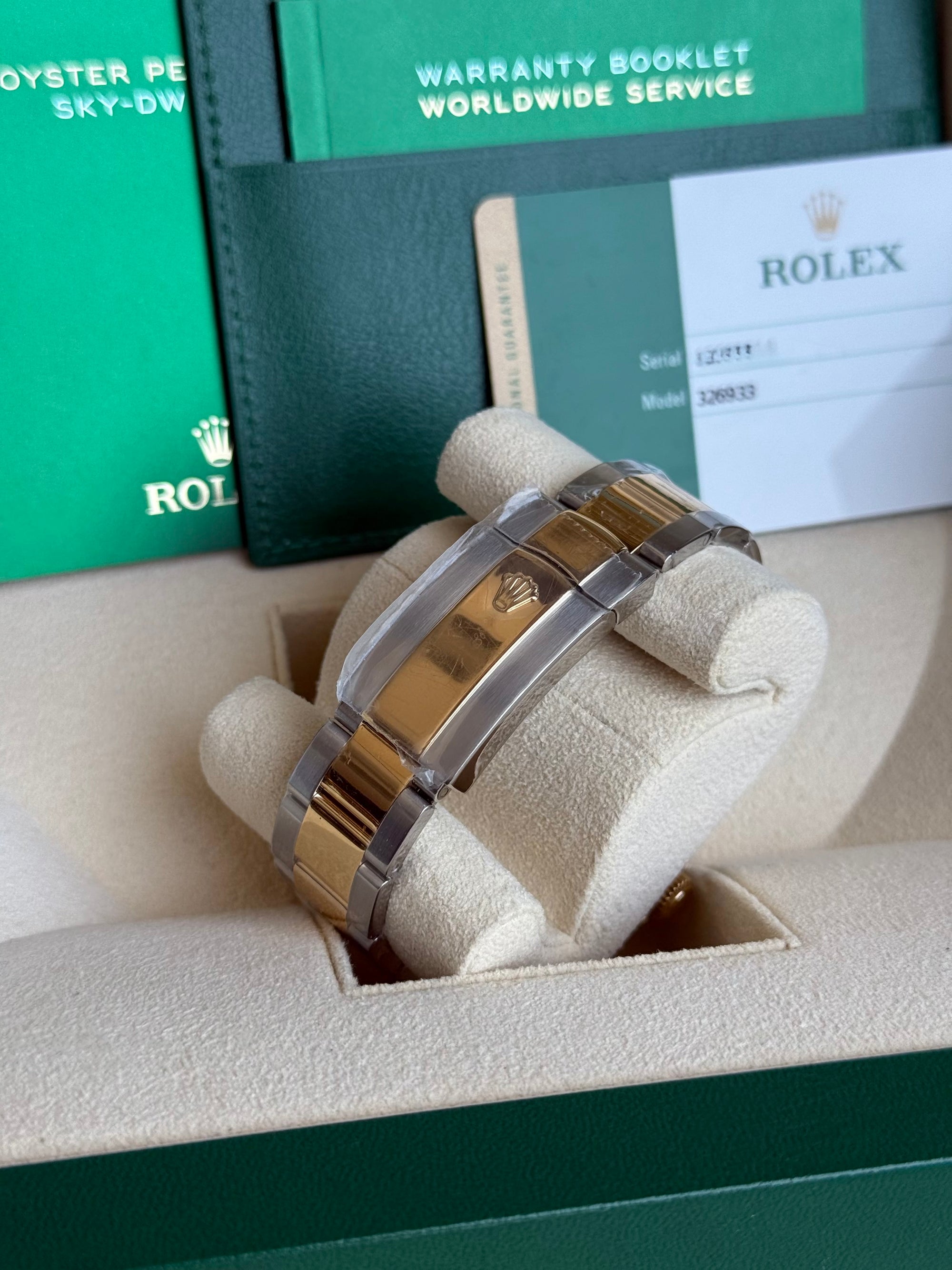 Rolex SkyDweller Champagne Dial on Oyster 326933 Complete 2018