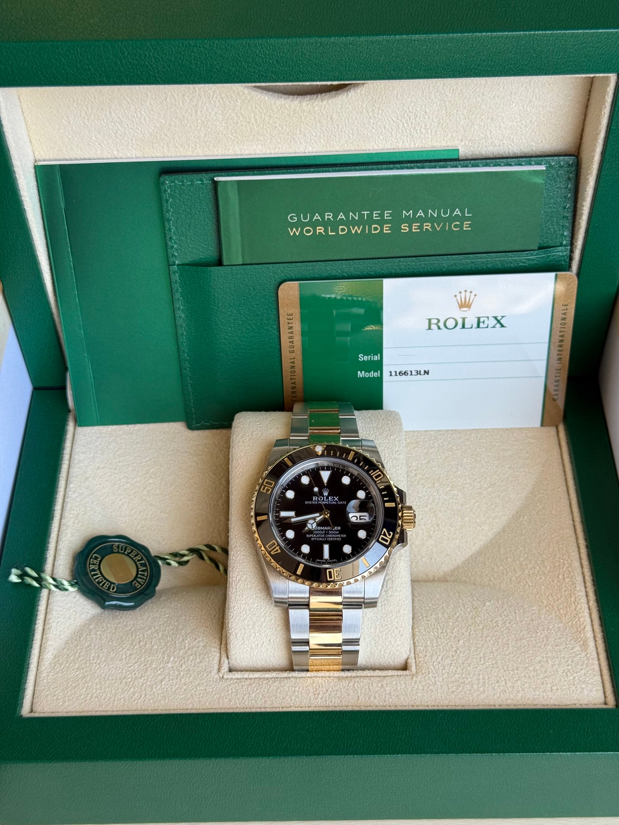 Rolex Submariner Black Dial on Oyster 116613LN Complete 2017