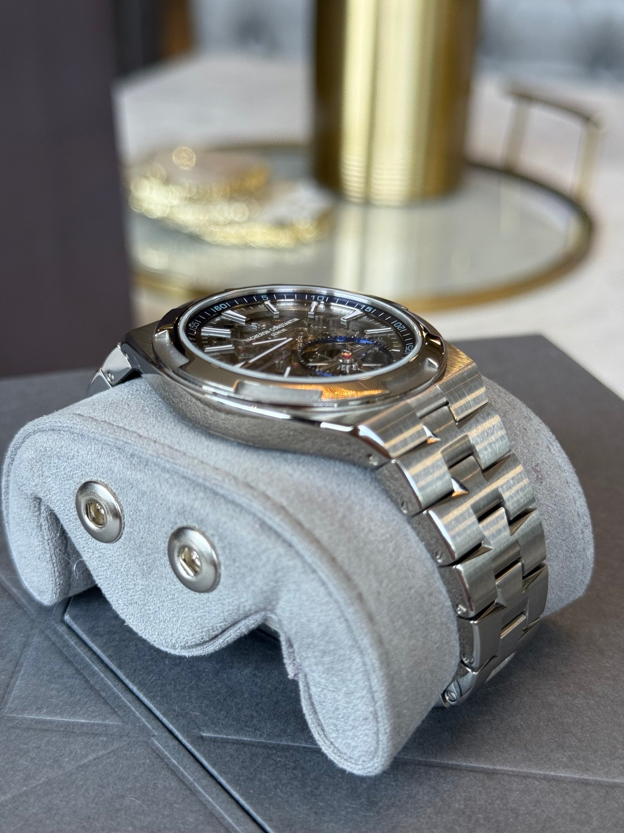 Vacheron Constantin Overseas Sapphire dial Dial on Bracelet 6000V/210T-B935 Complete 2024