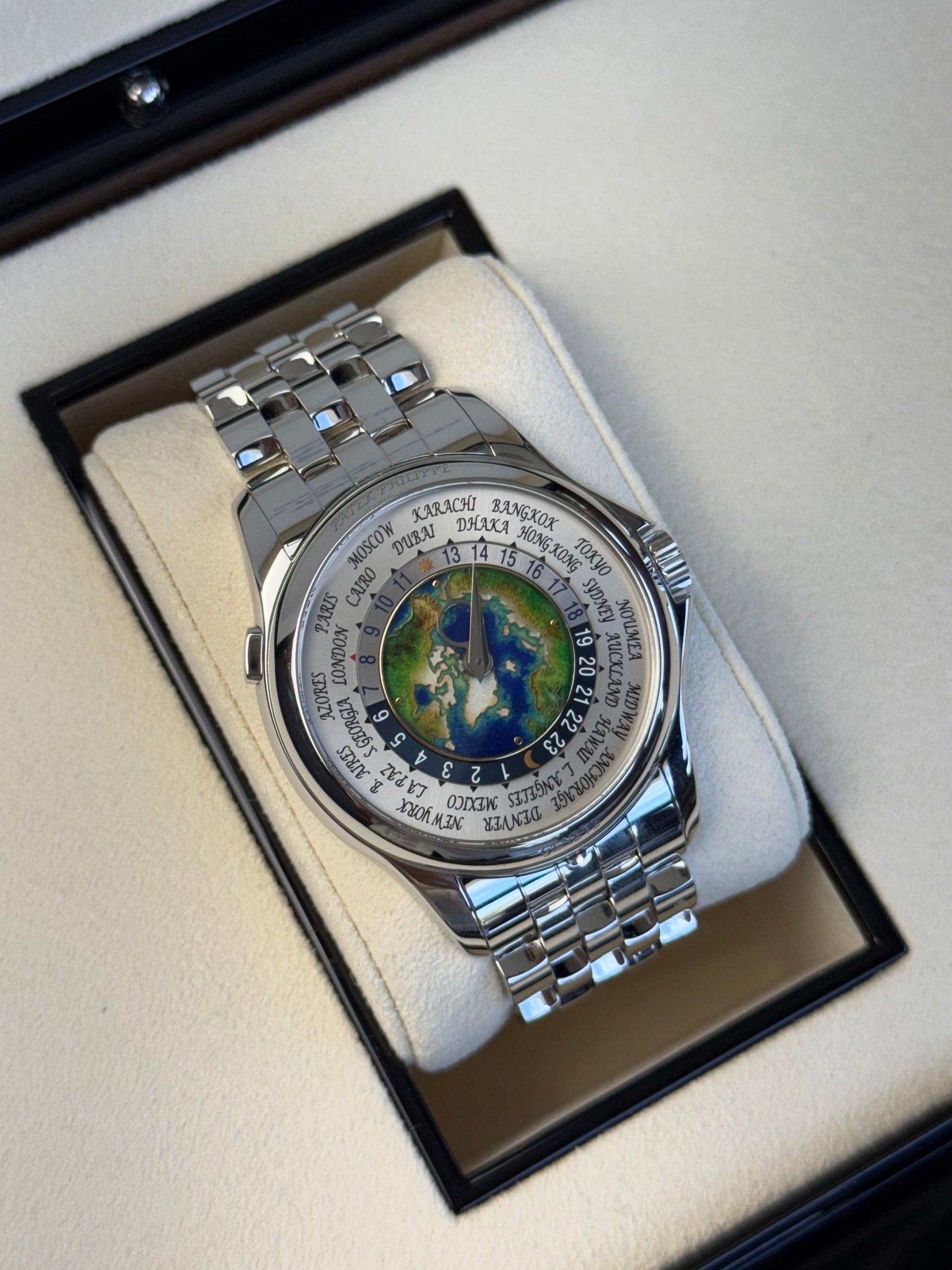 Patek Philippe Complications World Time Cloisonné World Map Dial on 5131/1P-001 Complete 2021
