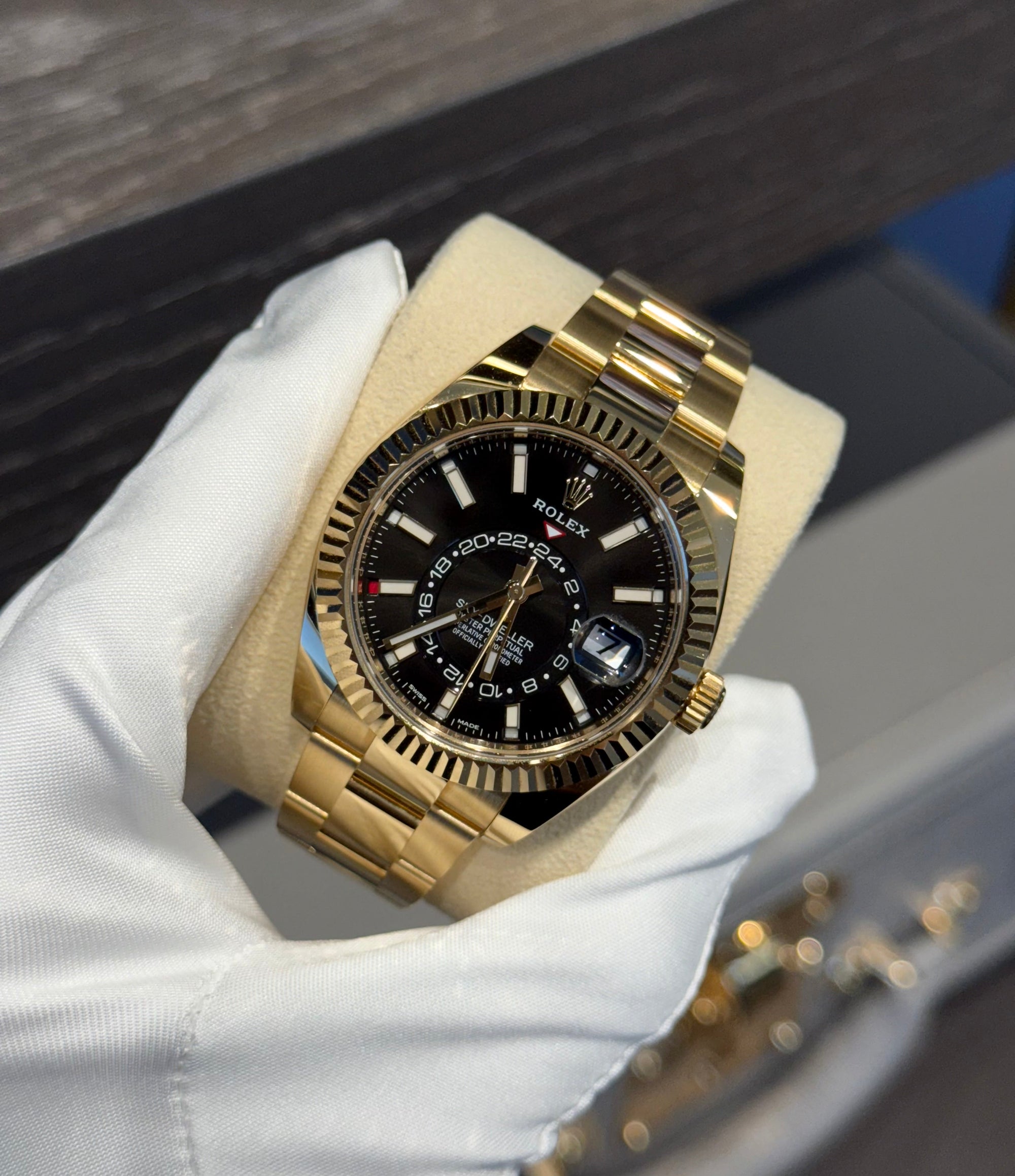 Rolex SkyDweller Black Index Dial on Oyster 326938 Complete 2021