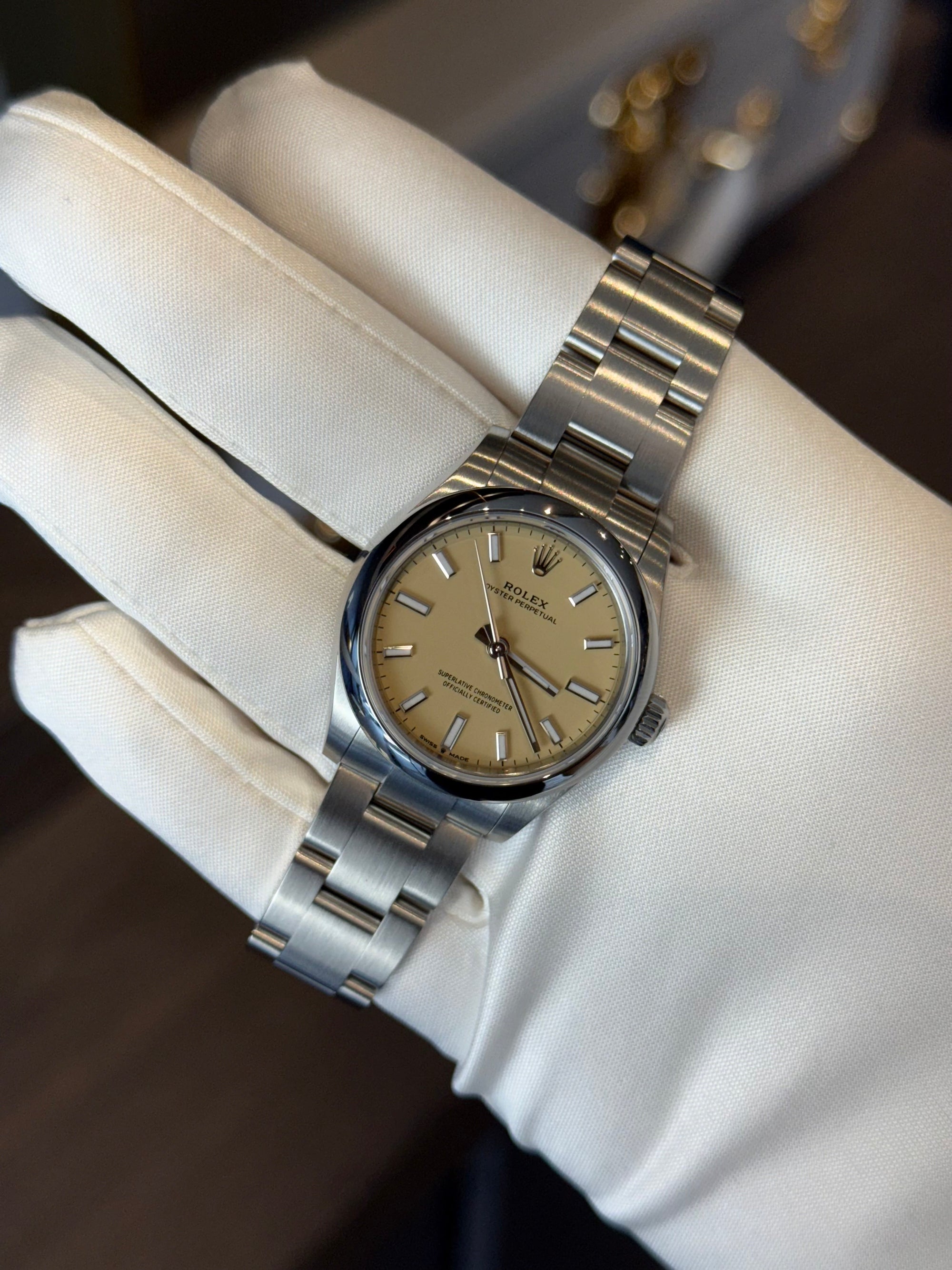 Rolex Oyster Perpetual 31 Beige Dial on Oyster 277200 Complete 2025