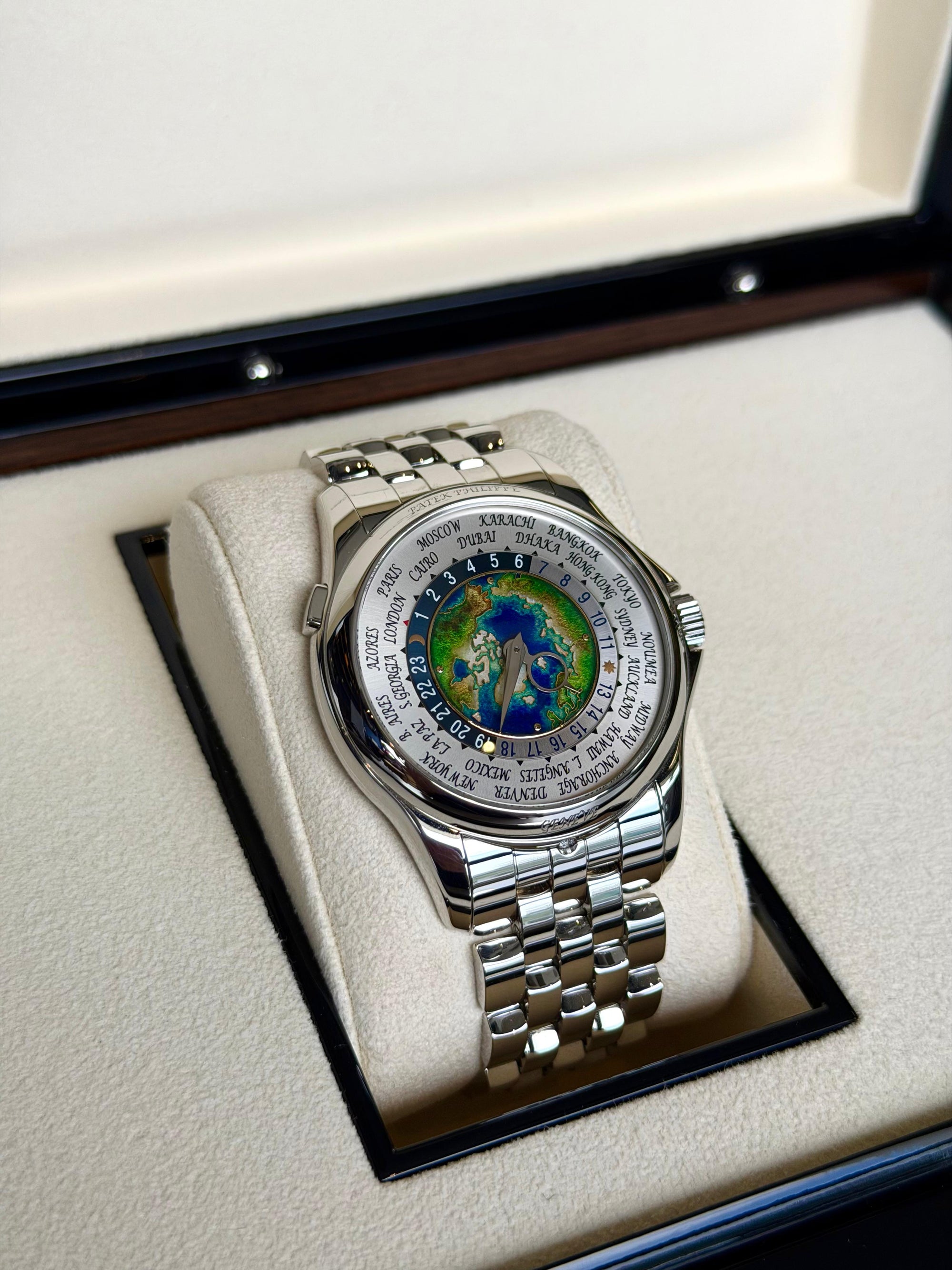 Patek Philippe Complications World Time Cloisonné World Map Dial on 5131/1P-001 Complete 2021