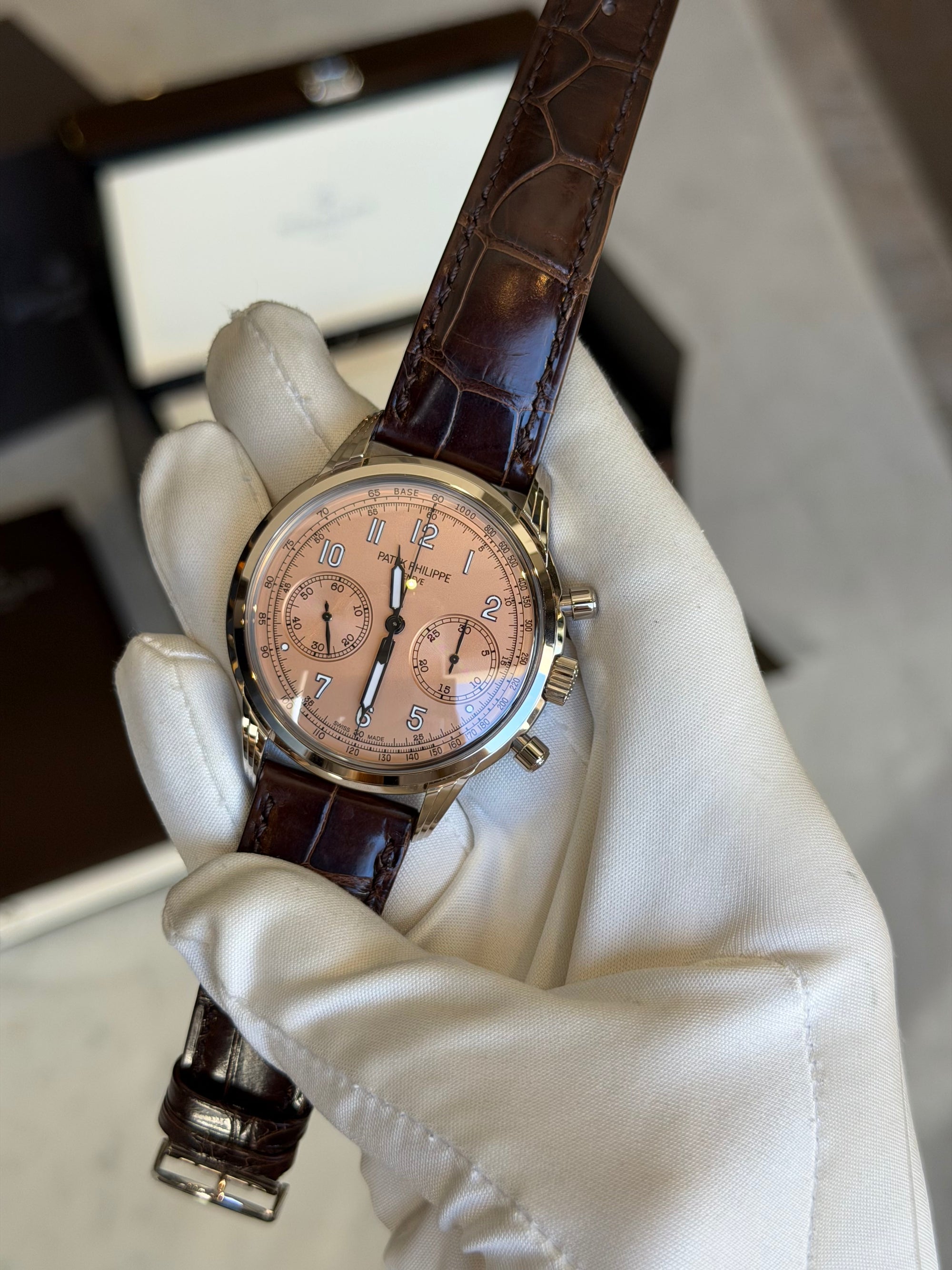 Patek Philippe Complications - Chronograph Rose-Gilt Dial on Strap 5172G-010 Complete 2023