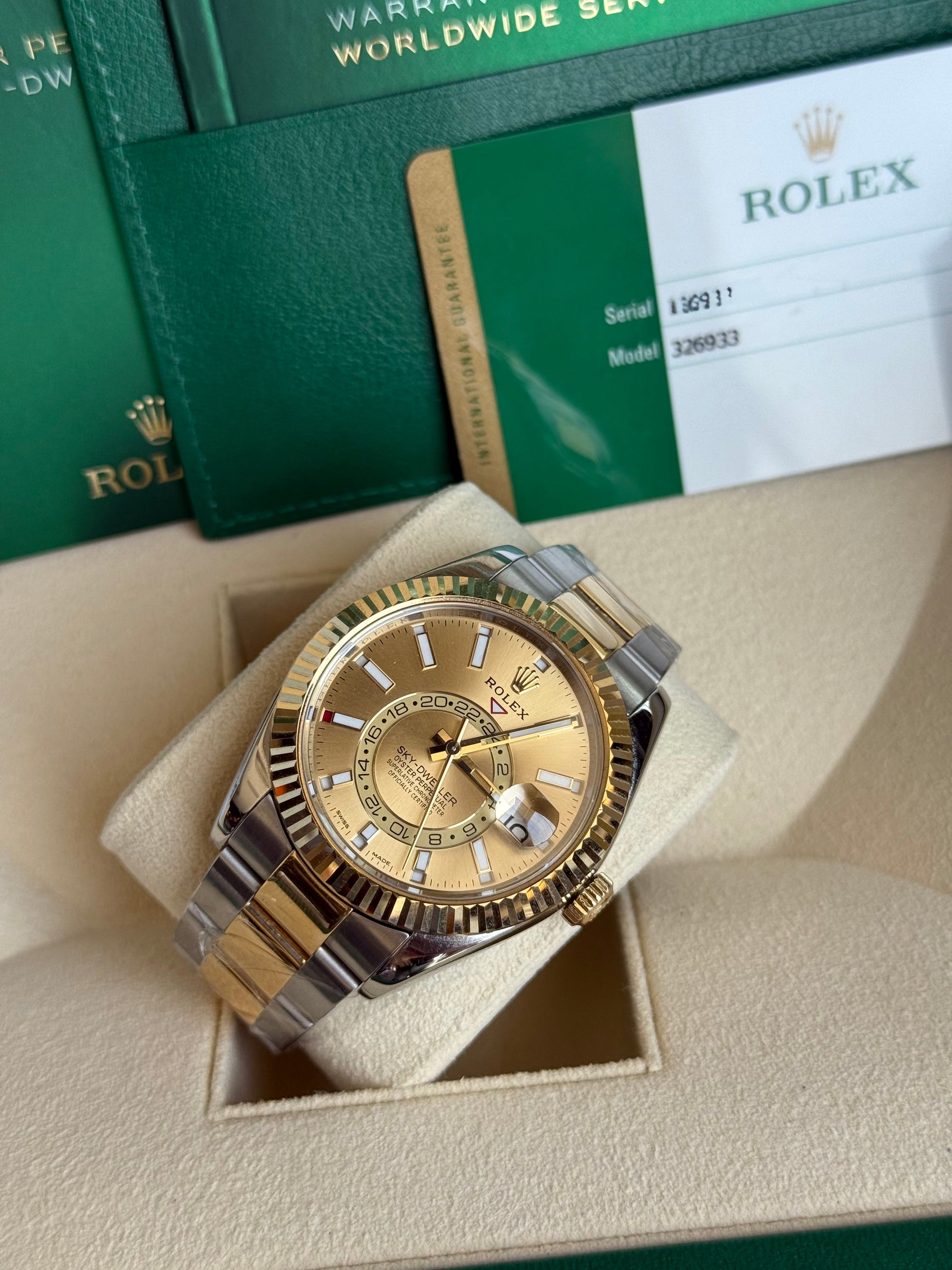 Rolex SkyDweller Champagne Dial on Oyster 326933 Complete 2018