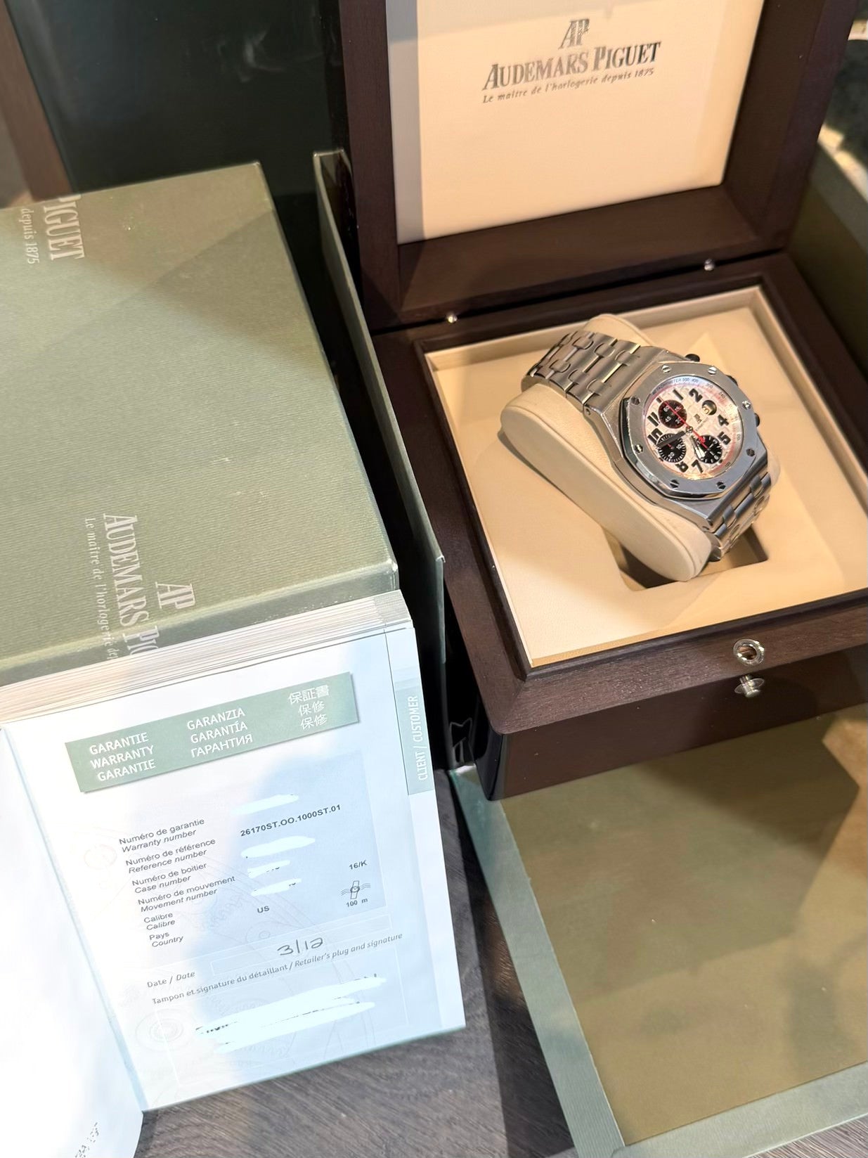 Audemars Piguet Royal Oak Offshore Chronograph Silver Dial on Bracelet 26170ST.OO.1000ST.01 Complete 2012