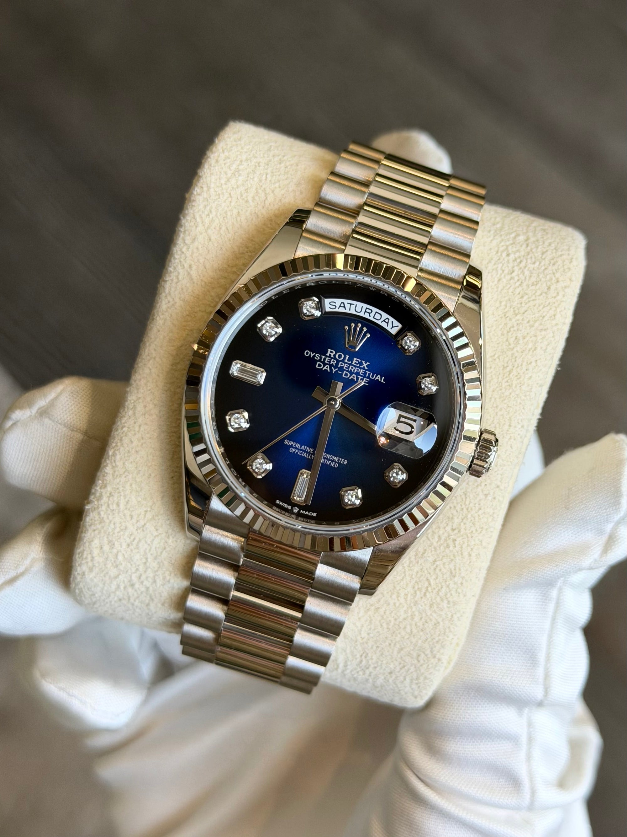 Rolex Day-Date 36 Blue Ombre´ Diamond Dial on President 128239 Complete 2020