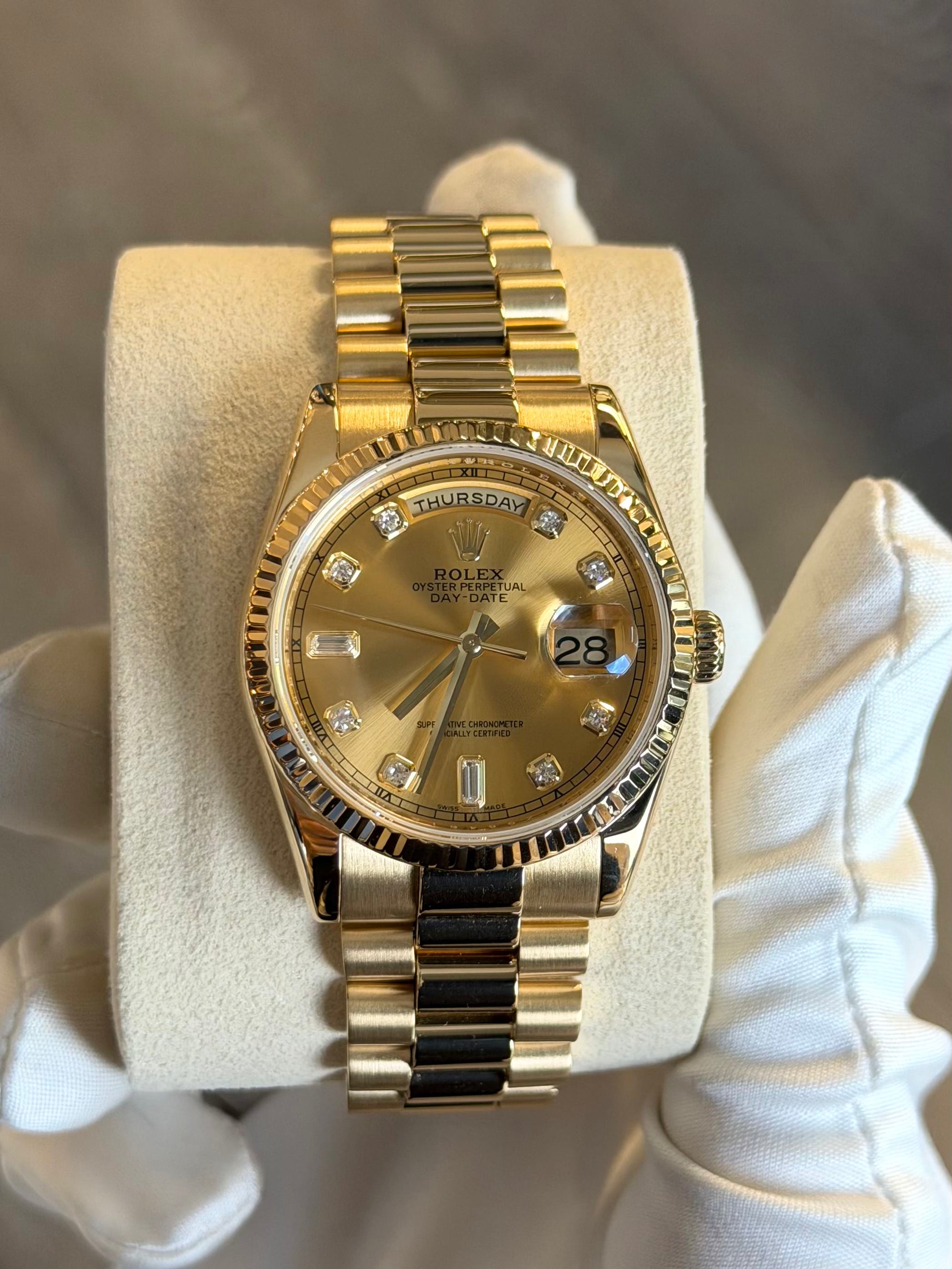 Rolex Day-Date 36 Champagne Diamond Dial on President 118238 Complete 2008