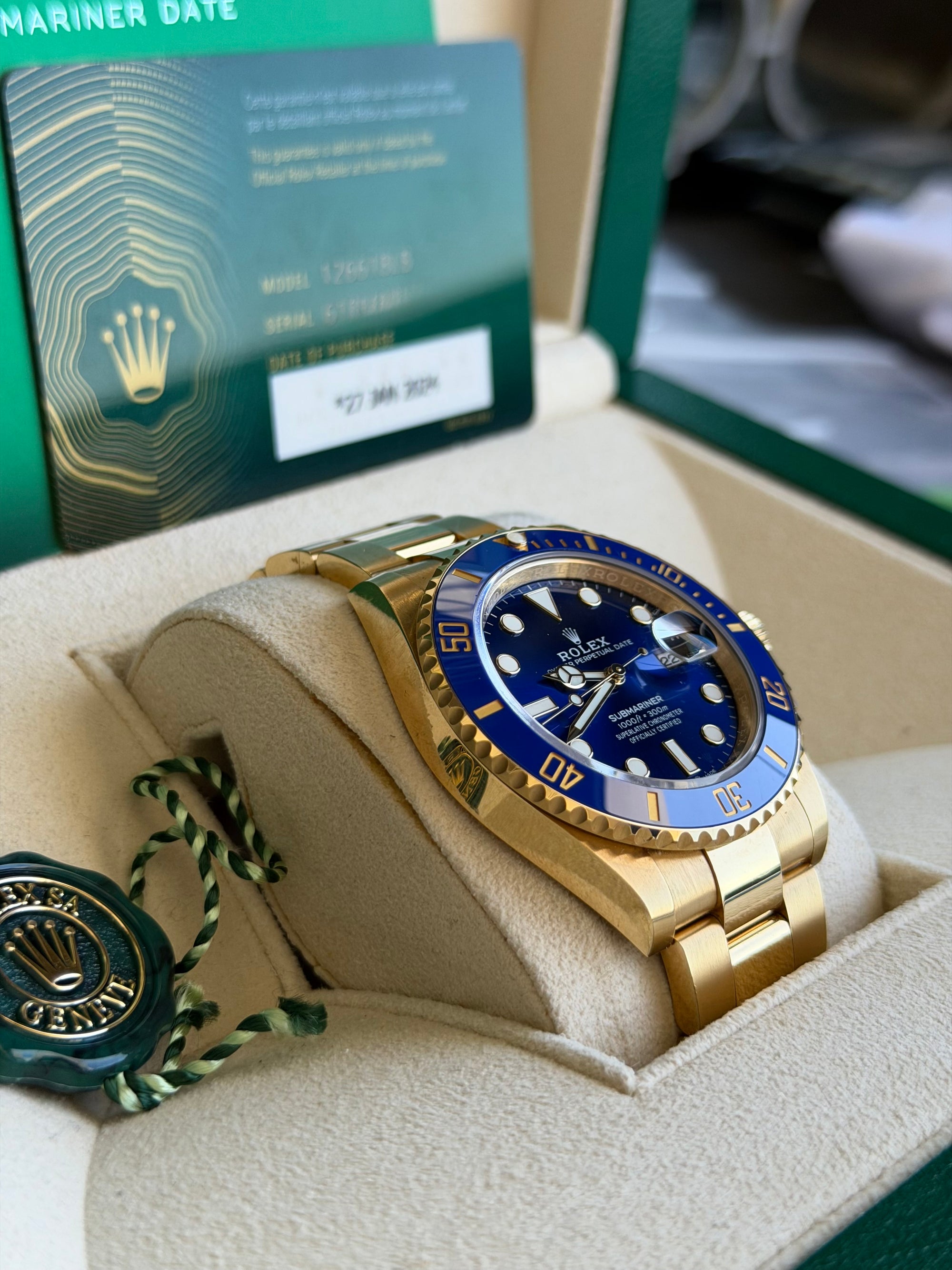Rolex Submariner Blue Dial on Oyster 126618LB Card 2024