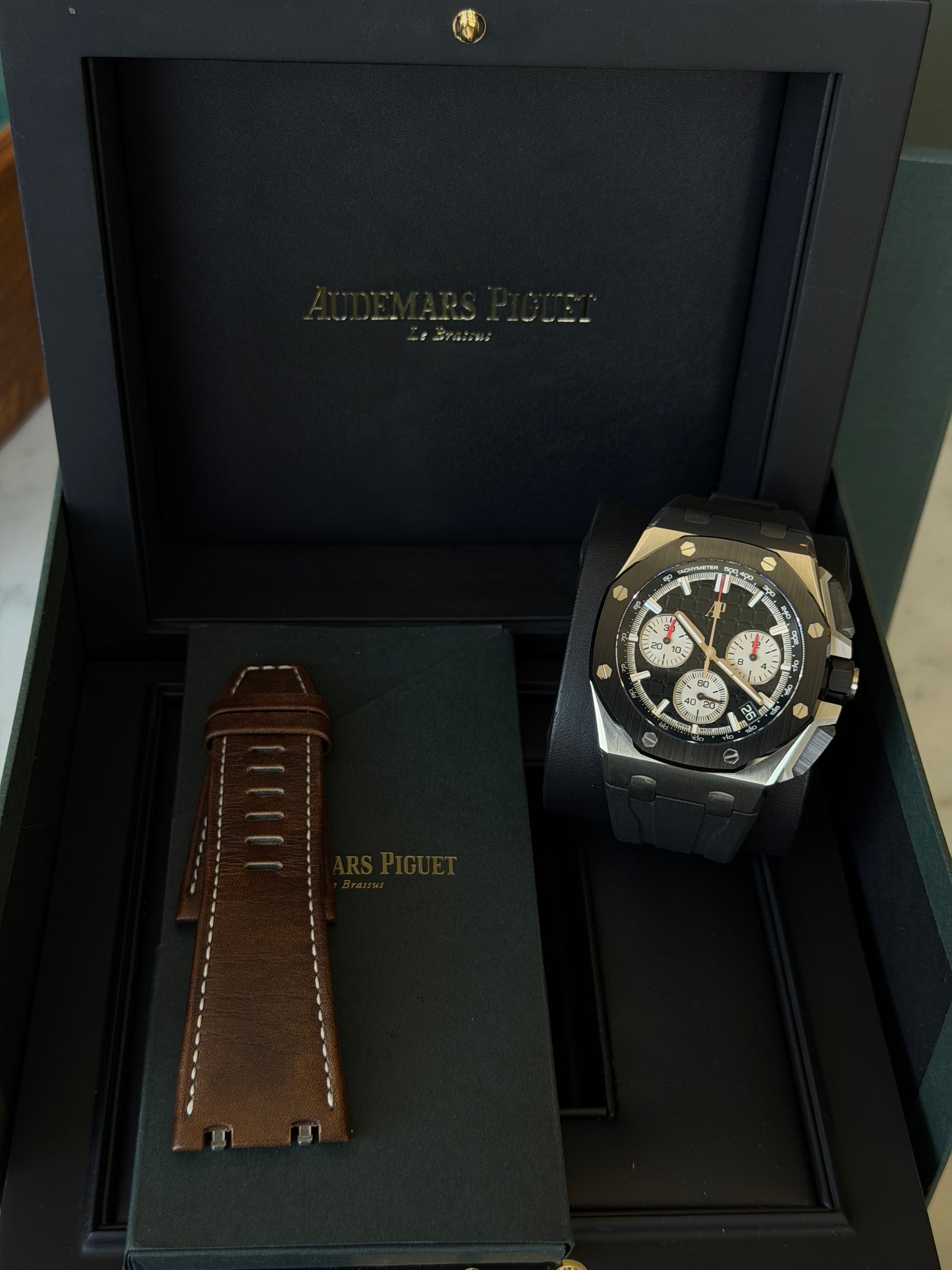 Audemars Piguet Royal Oak Offshore Chronograph Black Dial on Rubber Strap 26420SO.OO.A002CA.01 Complete