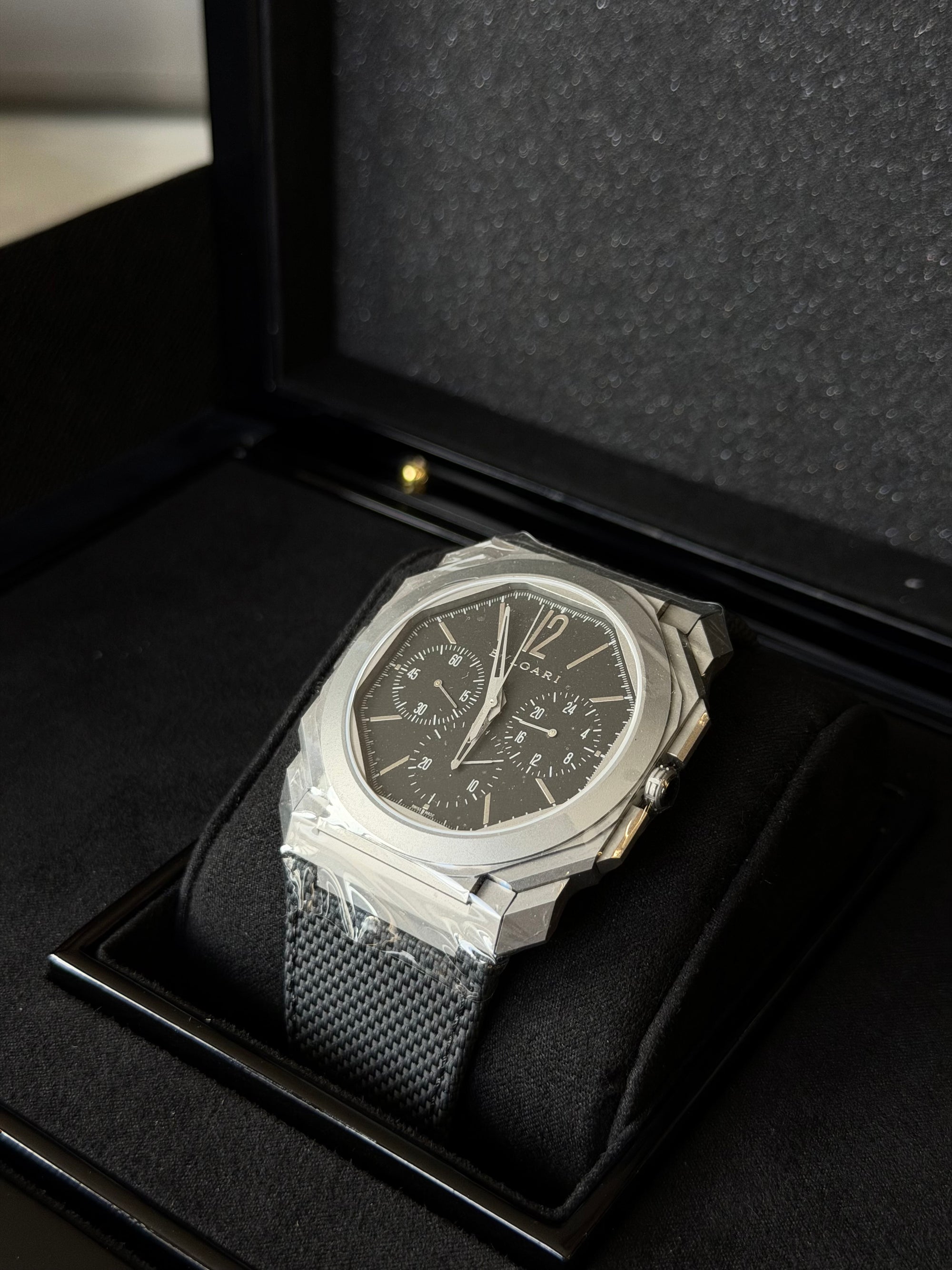 Bvlgari Octo Finissimo Black Dial on Textile 103371 Complete