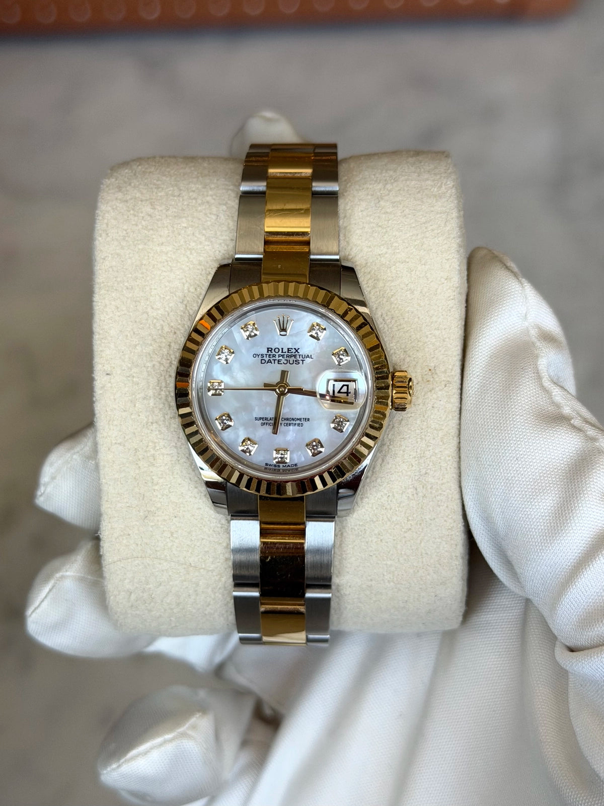 Rolex Datejust Lady White Mother-Of-Pearl Diamond Dial on Oyster 279173 Card 2019
