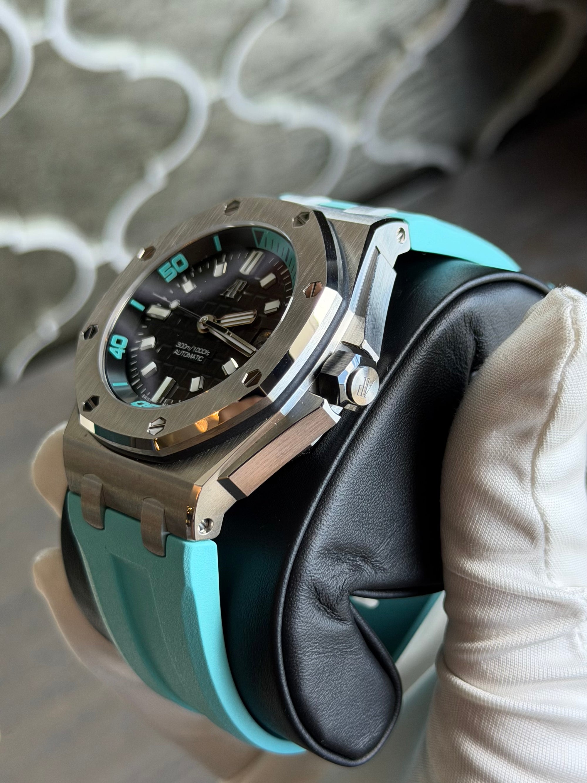 Audemars Piguet Offshore Diver Black Dial on Bracelet 15720ST.OO.A355CA.01 Complete 2026