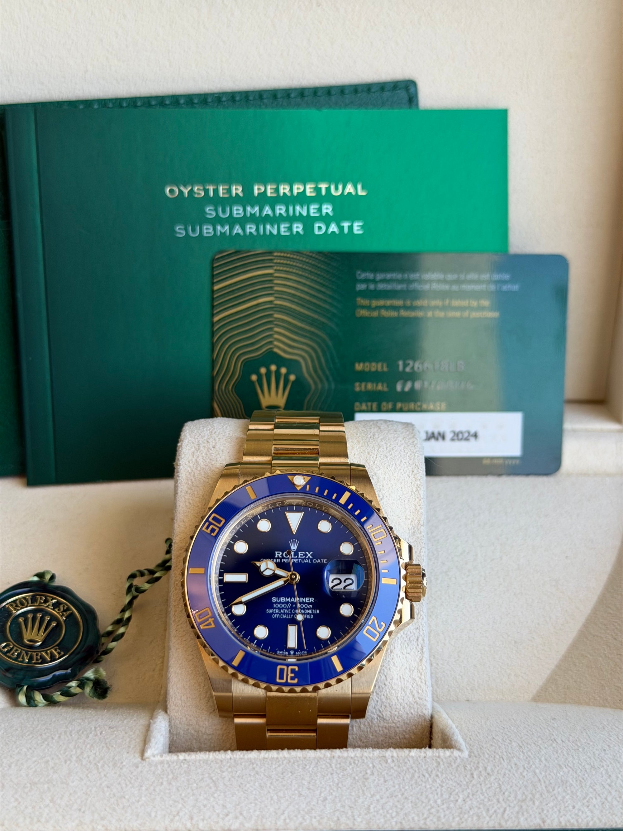 Rolex Submariner Blue Dial on Oyster 126618LB Card 2024